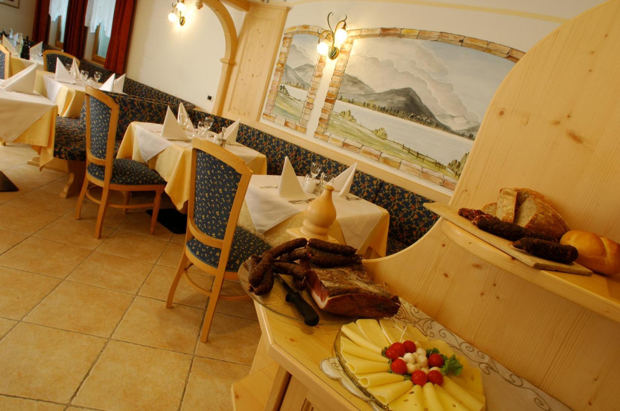 Hotel Falzares ซานกัสซิอาโน ภายนอก รูปภาพ