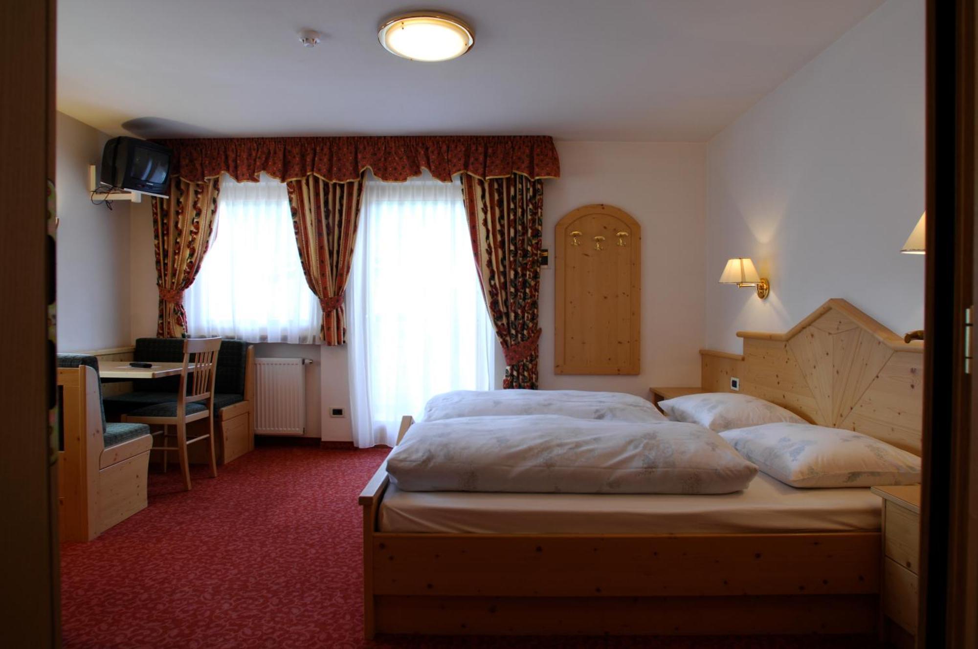 Hotel Falzares ซานกัสซิอาโน ภายนอก รูปภาพ